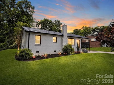 /international/us/1344-12th-avenue-ne-hickory-nc-110108280512/