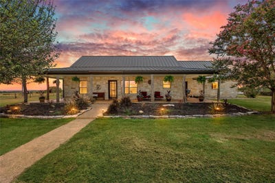 /international/us/1910-county-road-341-moody-tx-110109659317/
