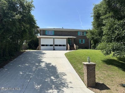 /international/us/5901-mclean-street-emerald-isle-nc-110100077476/
