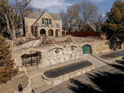 /international/us/1702-simpson-ave-winfield-ks-110105633054/