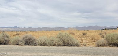 /international/us/nw-vivian-place-california-city-ca-110120462126/