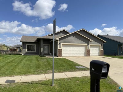 /international/us/1102-e-perry-ln-harrisburg-sd-110107821226/