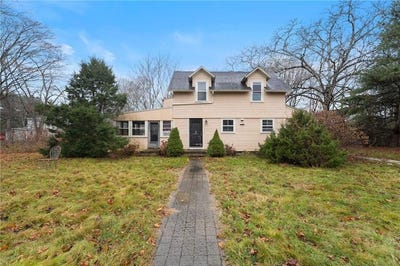 /international/us/39-hazard-avenue-south-kingstown-ri-110104020069/