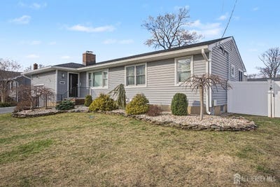 /international/us/230-melrose-avenue-middlesex-nj-110106582553/