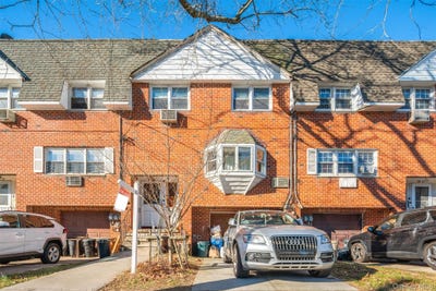 /international/us/45-36-220th-place-bayside-ny-110107615798/