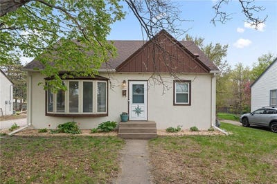 /international/us/6400-45th-avenue-n-crystal-mn-110107881387/