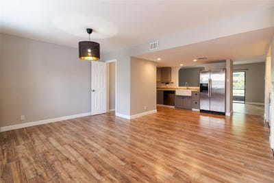 /international/us/9417-nw-42nd-street-sunrise-fl-110106436689/