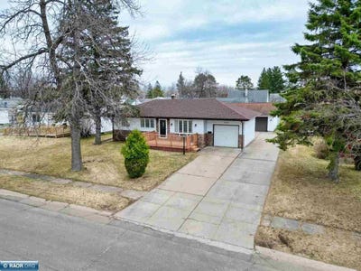 /international/us/308-hampshire-dr-hoyt-lakes-mn-110107539962/