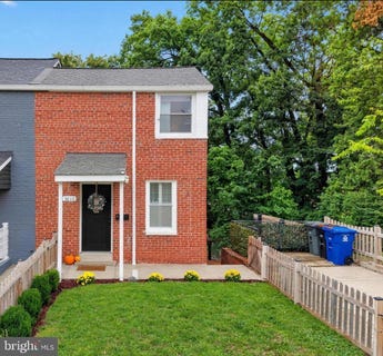 /international/us/3610-24th-arlington-va-110120482524/
