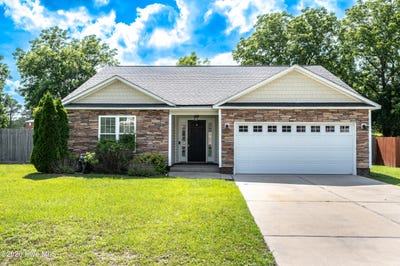 /international/us/103-perry-meadow-drive-new-bern-nc-110108448401/