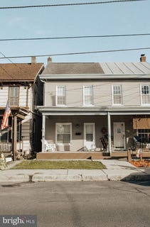 /international/us/135-washington-avenue-ephrata-pa-110108582242/