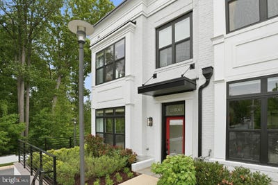 /international/us/11400-emerald-park-road-potomac-md-110107882201/