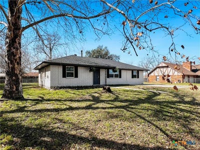 /international/us/803-w-25th-street-cameron-tx-110105973829/
