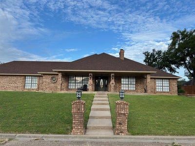 /international/us/410-oak-crest-clifton-tx-110101099934/