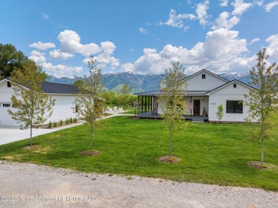 /international/us/4326-state-line-road-freedom-wy-110100425157/?lang=zh-tw