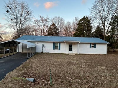 /international/us/1026-tom-white-rd-big-sandy-tn-110104241604/