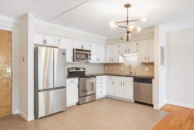 /international/us/209-riverview-ave-newton-ma-110108723168/