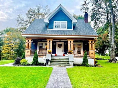 /international/us/42-colonial-ave-warwick-ny-110106698652/