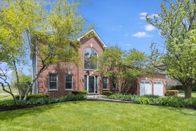 /international/us/932-merrill-new-road-sugar-grove-il-110107869994/
