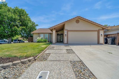 /international/us/1820-s-willow-creek-dr-tracy-ca-110108609375/