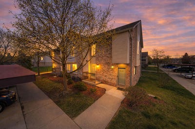 /international/us/42779-lilley-pointe-drive-canton-mi-110107616464/