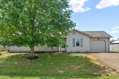 /international/us/569-foxfield-drive-hopkinsville-ky-110107438147/