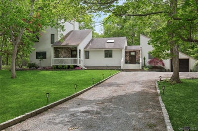 /international/us/18-quail-run-hampton-bays-ny-110106759740/