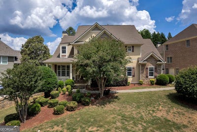 /international/us/1080-windsor-creek-drive-grayson-ga-110108341991/