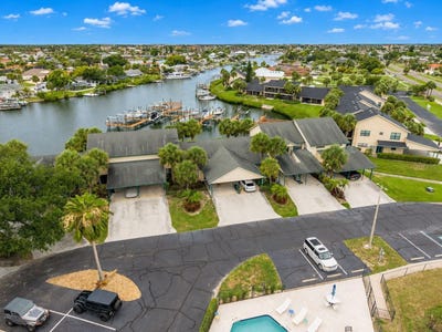 /international/us/616-yardarm-drive-apollo-beach-fl-110108603959/
