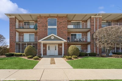 /international/us/18230-eagle-drive-tinley-park-il-110107850448/