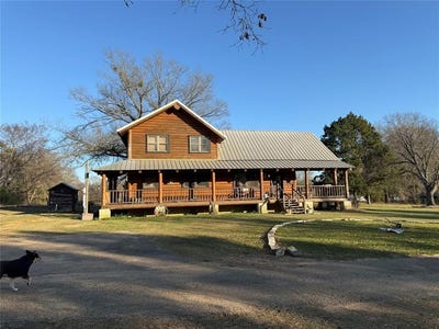 /international/us/10857-county-road-4718-larue-tx-110104560666/