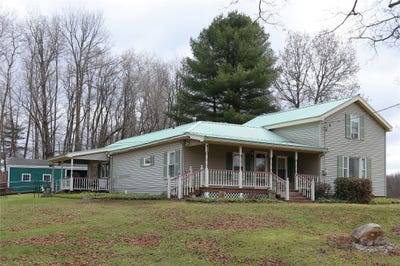 /international/us/700-spencer-road-corry-pa-110106366435/