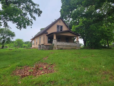 /international/us/3286-s-30th-road-humansville-mo-110108257297/