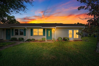 /international/us/1906-canterbury-lane-sun-city-center-fl-110120718362/