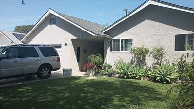 /international/us/2213-artesia-st-street-santa-ana-ca-110107437221/