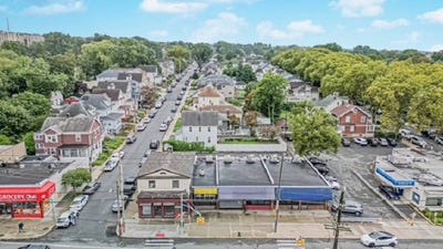 /international/us/1890-1898-victory-blvd-staten-island-ny-110102267696/