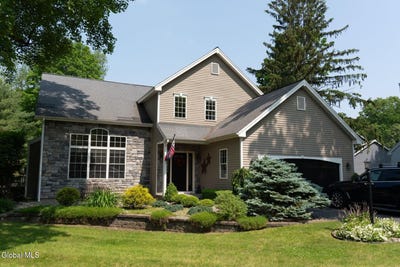 /international/us/2-horizon-drive-saratoga-springs-ny-110101393147/