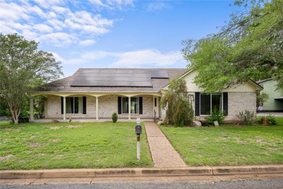 /international/us/315-e-fannin-st-la-grange-tx-110107540219/