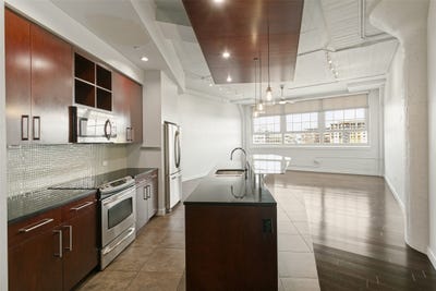 /international/us/2600-w-7th-street-fort-worth-tx-110120536179/