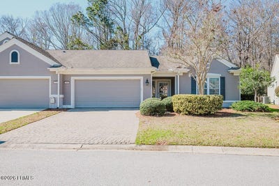/international/us/368-landing-lane-bluffton-sc-110120412954/