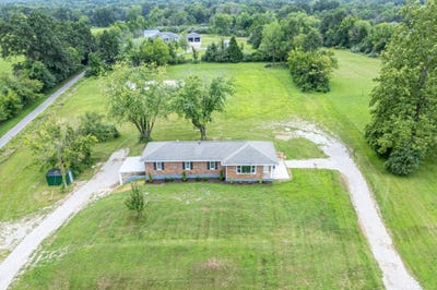 /international/us/910-e-saint-eunice-road-fulton-mo-110107911533/