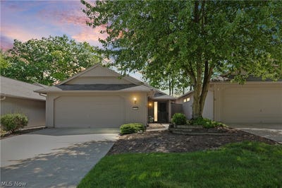 /international/us/13063-olympus-way-strongsville-oh-110108346445/