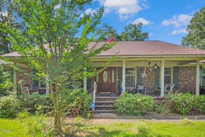 /international/us/1315-yaupon-drive-eastover-nc-110101041717/?lang=de