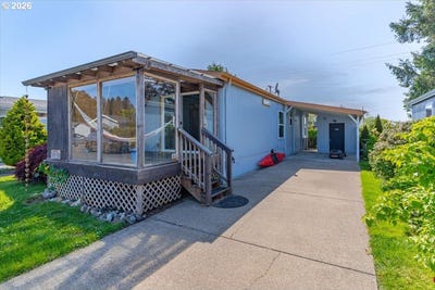 /international/us/955-ne-mill-c-18-st-waldport-or-110107936683/