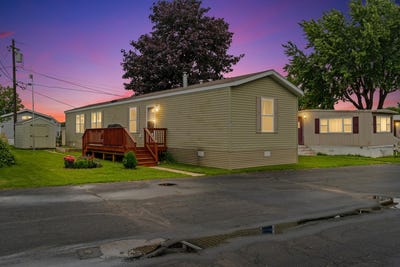 /international/us/1025-oake-s-avenue-onalaska-wi-110109208183/