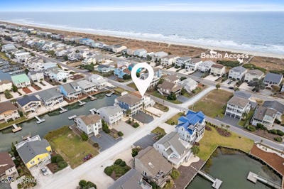 /international/us/433-dolphin-street-sunset-beach-nc-110110188670/
