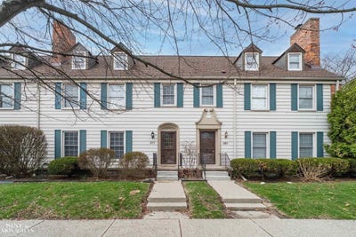 /international/us/377-rivard-boulevard-grosse-pointe-mi-110107254655/
