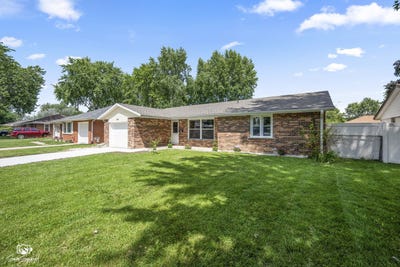 /international/us/292-ashley-drive-bourbonnais-il-110109187861/