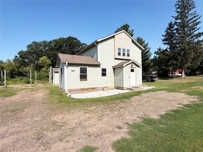 /international/us/544-17th-street-hillsdale-wi-110109714723/
