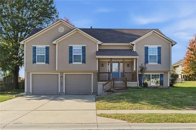 /international/us/21406-red-oak-lane-peculiar-mo-110104069718/